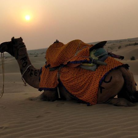 Hotel Heera Court Jaisalmer Bagian luar foto