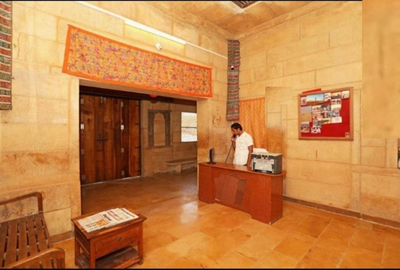 Hotel Heera Court Jaisalmer Bagian luar foto