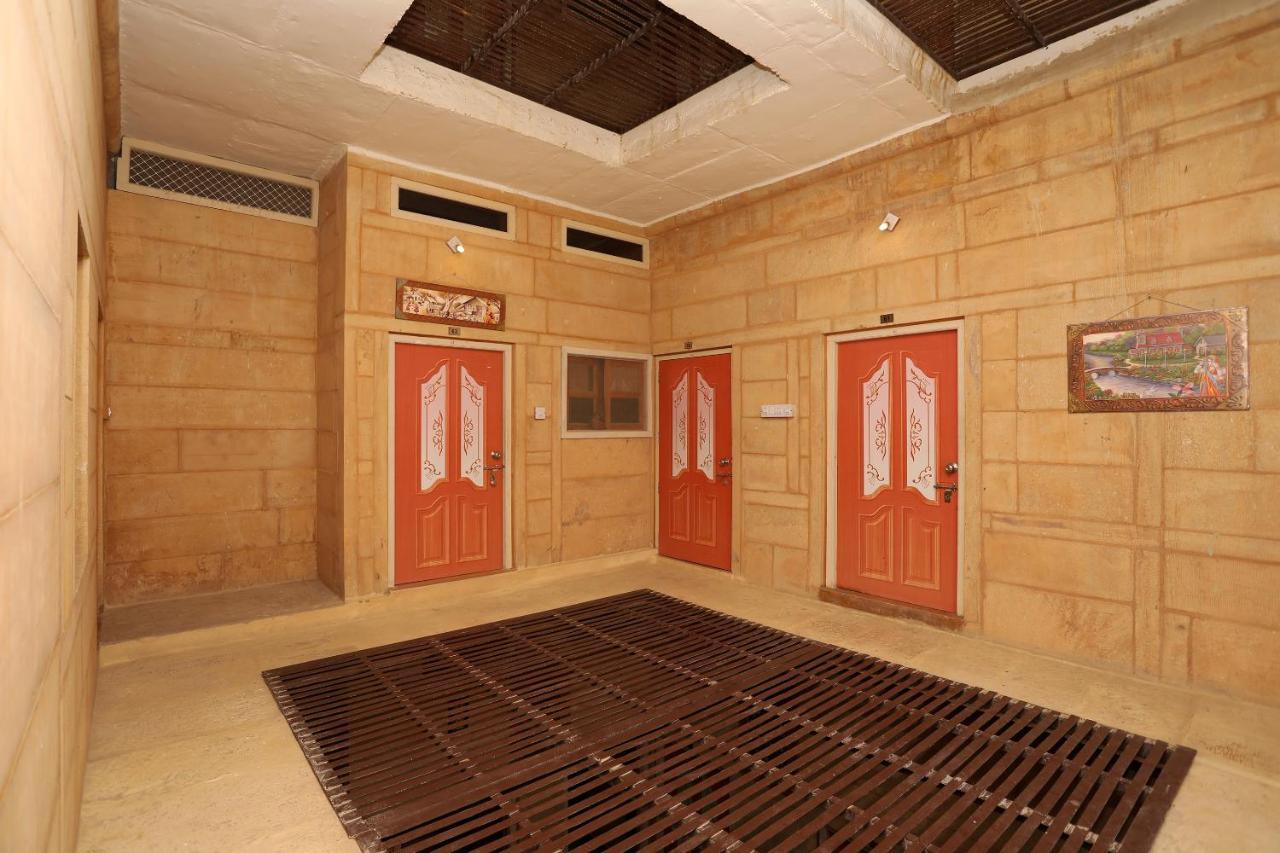 Hotel Heera Court Jaisalmer Bagian luar foto
